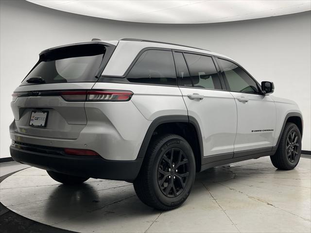used 2024 Jeep Grand Cherokee car, priced at $37,299