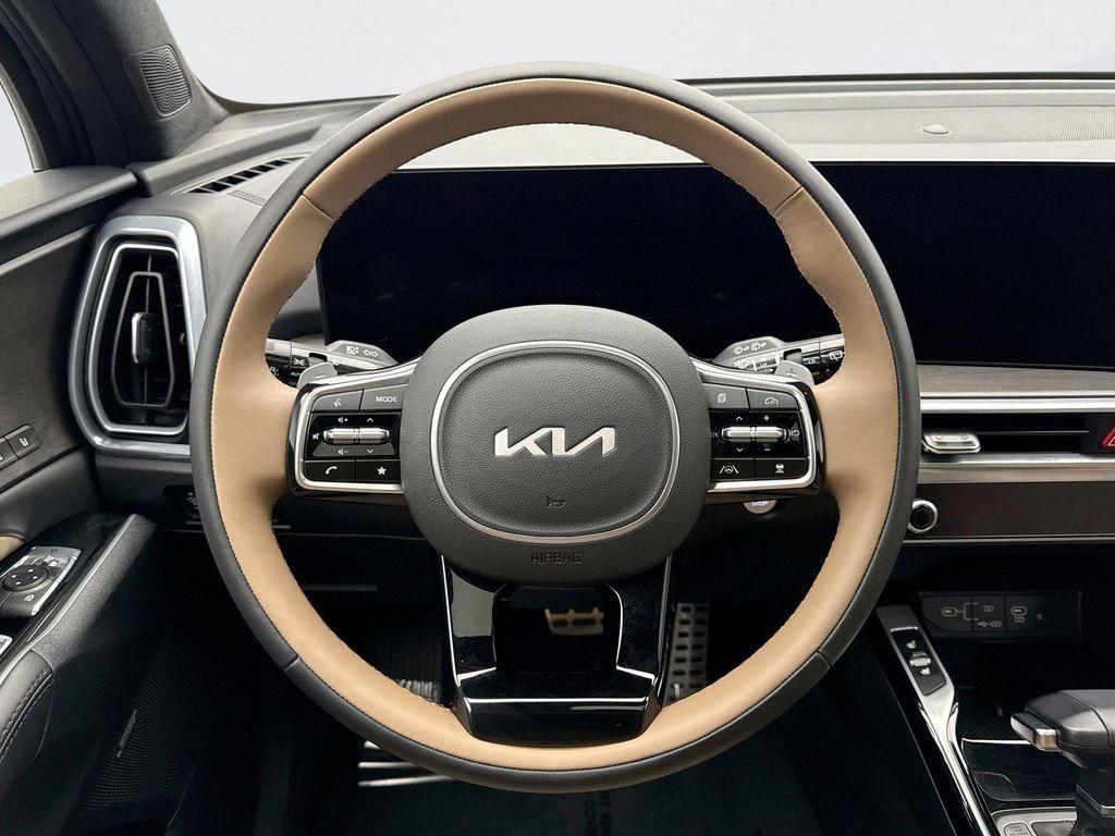 used 2025 Kia Sorento car, priced at $40,099