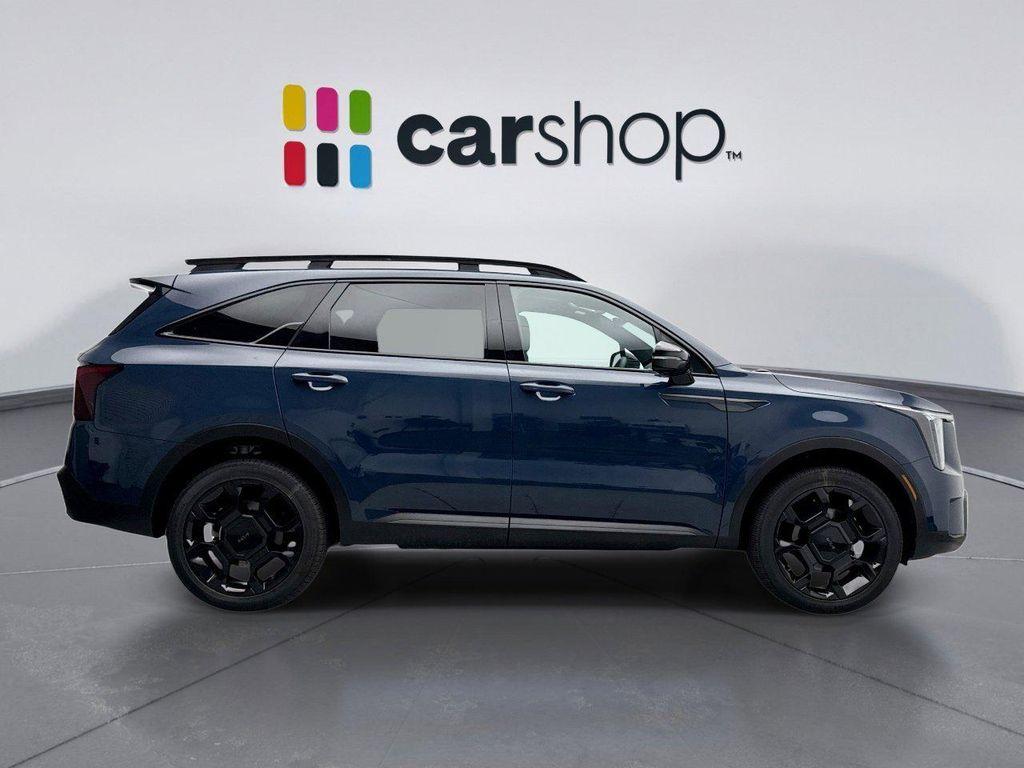used 2025 Kia Sorento car, priced at $40,099