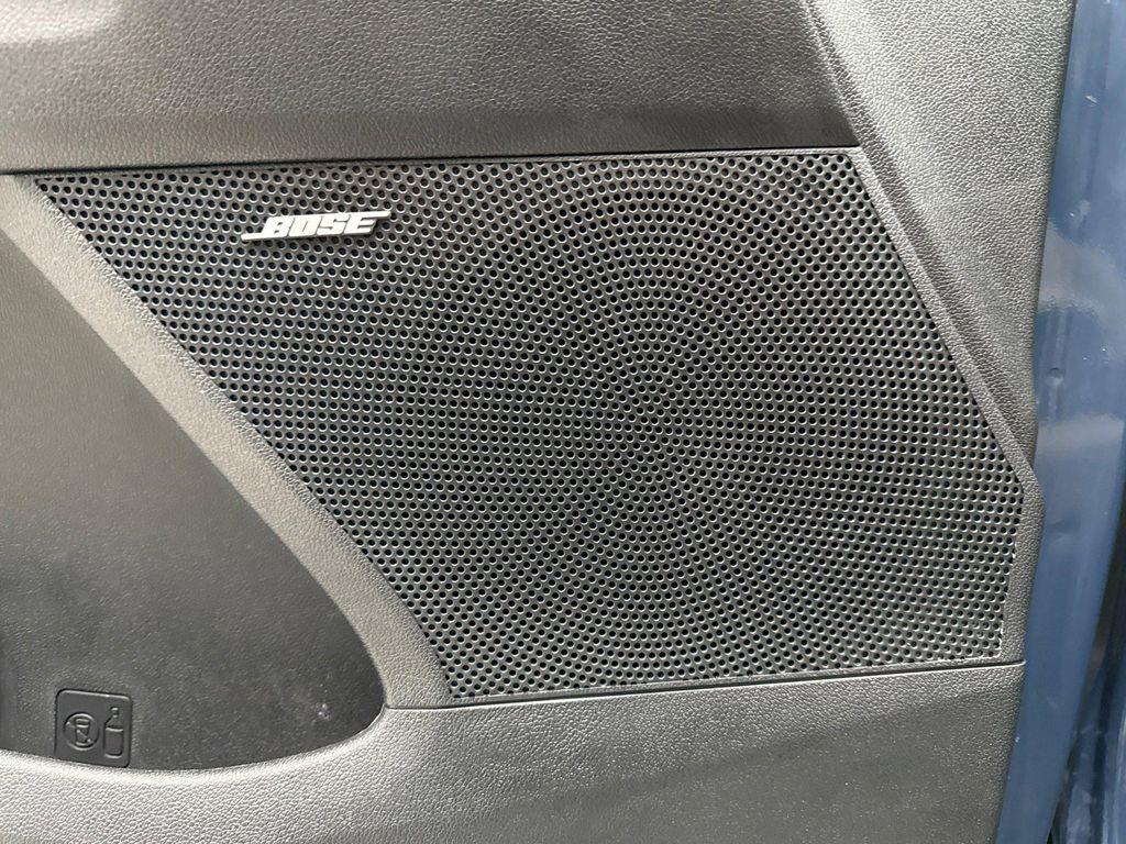 used 2025 Kia Sorento car, priced at $40,099