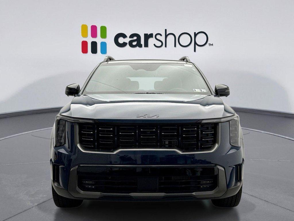 used 2025 Kia Sorento car, priced at $40,099