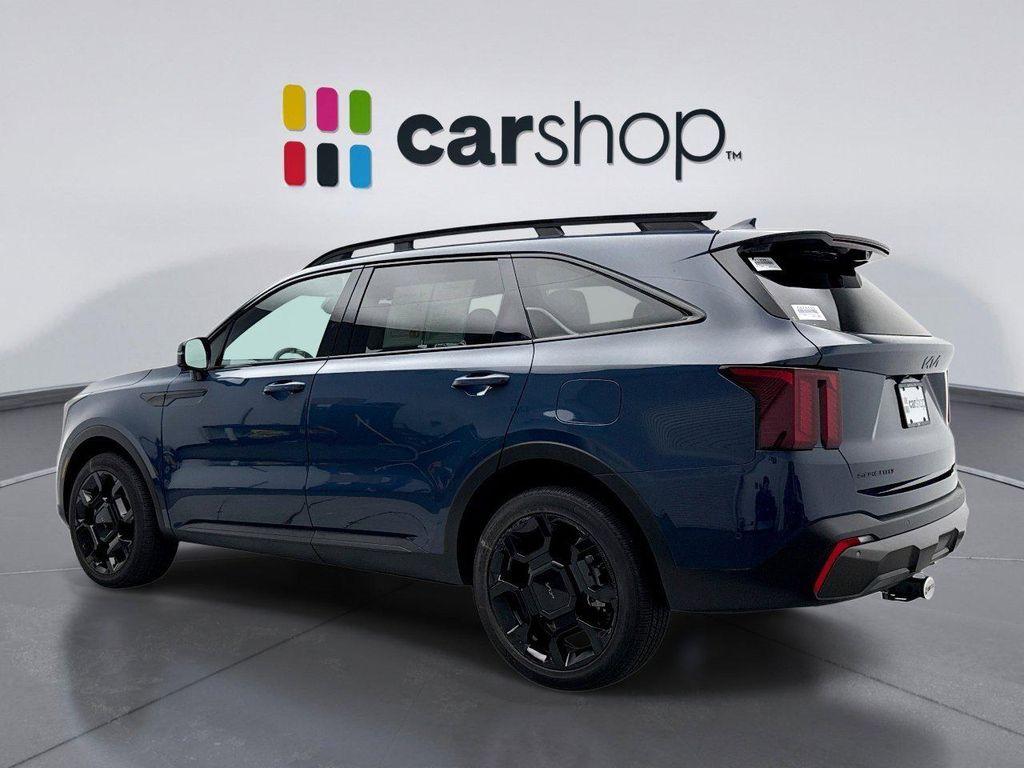 used 2025 Kia Sorento car, priced at $40,099