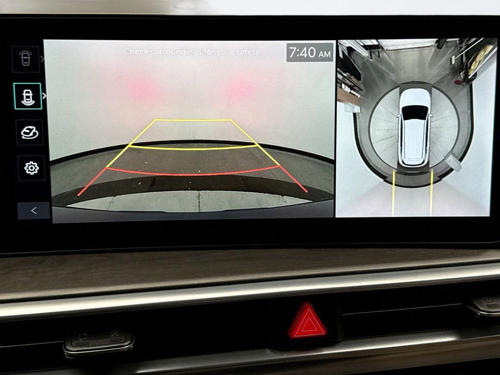 used 2025 Kia Sorento car, priced at $40,099