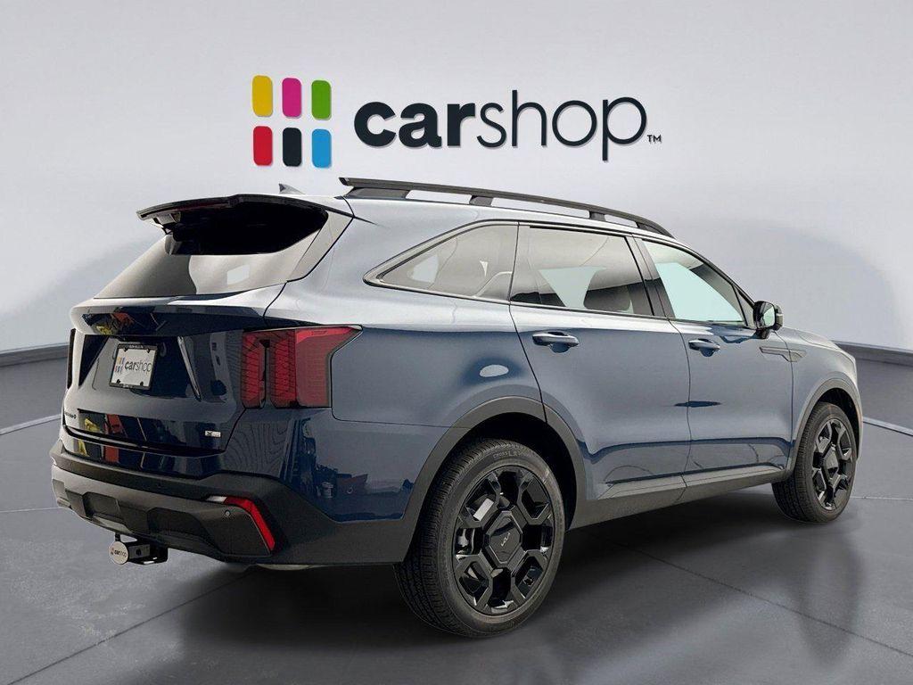 used 2025 Kia Sorento car, priced at $40,099