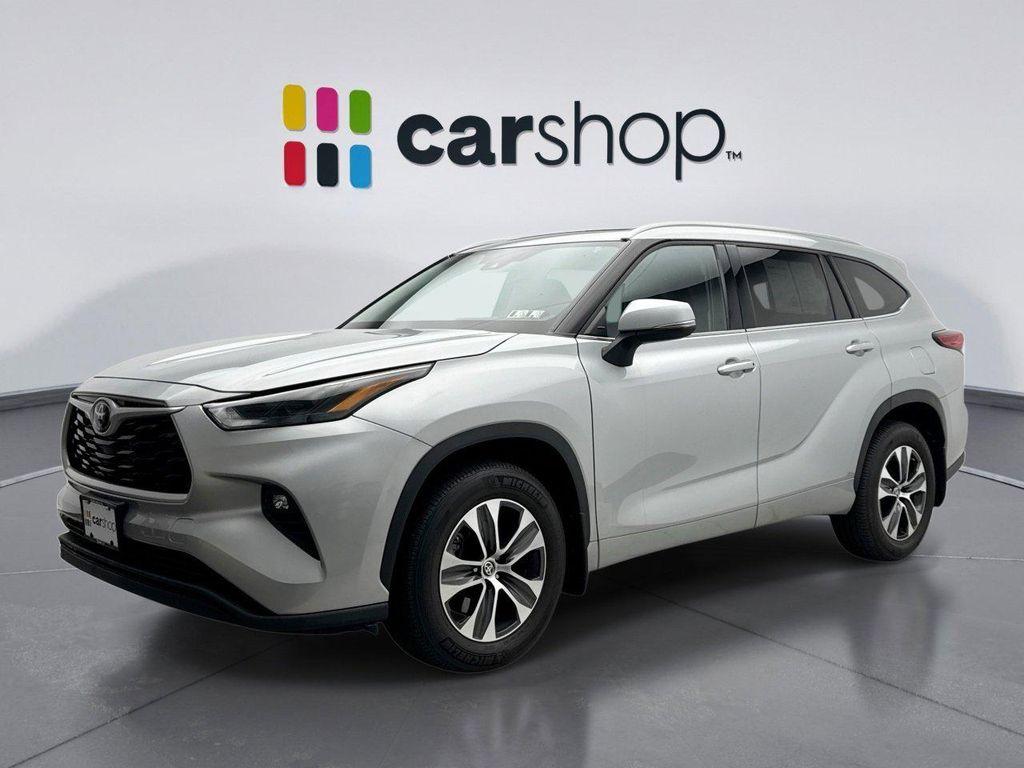 used 2022 Toyota Highlander car, priced at $37,198