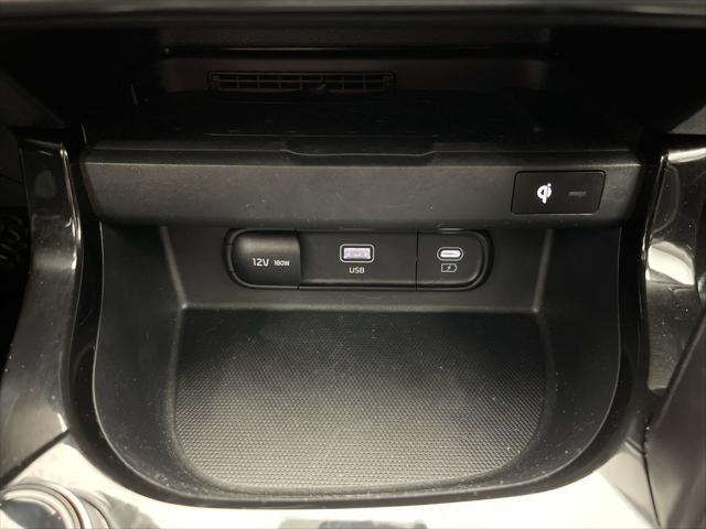 used 2025 Kia Seltos car, priced at $27,999