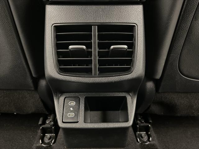 used 2025 Kia Seltos car, priced at $27,999