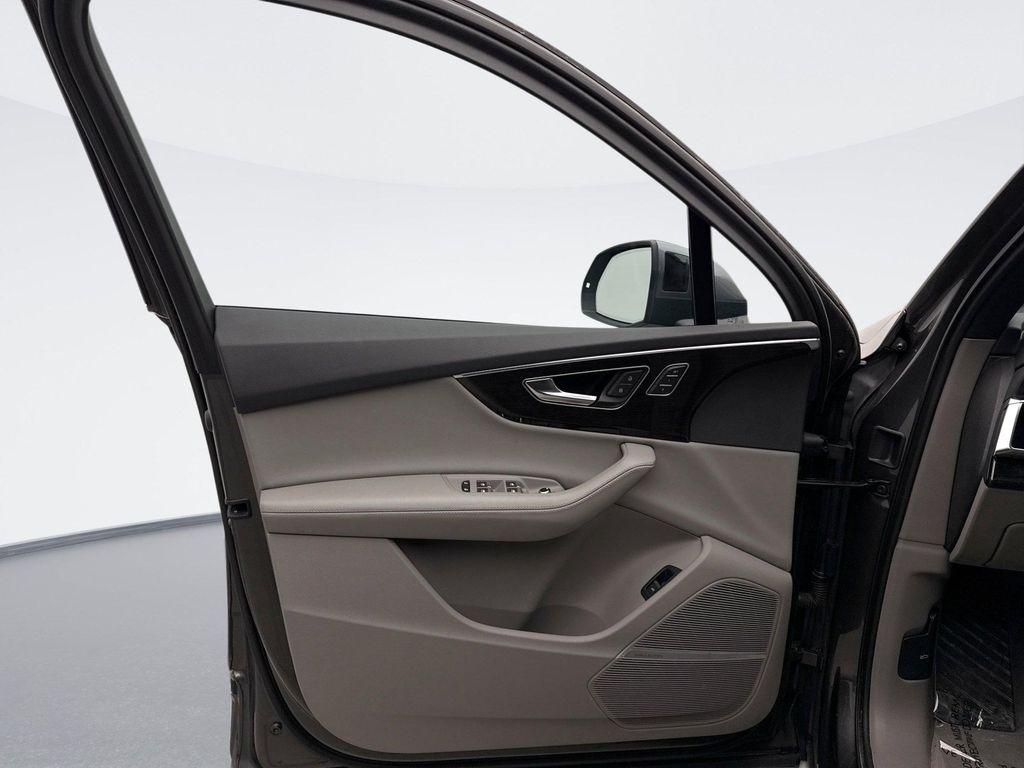 used 2023 Audi Q7 car, priced at $50,798