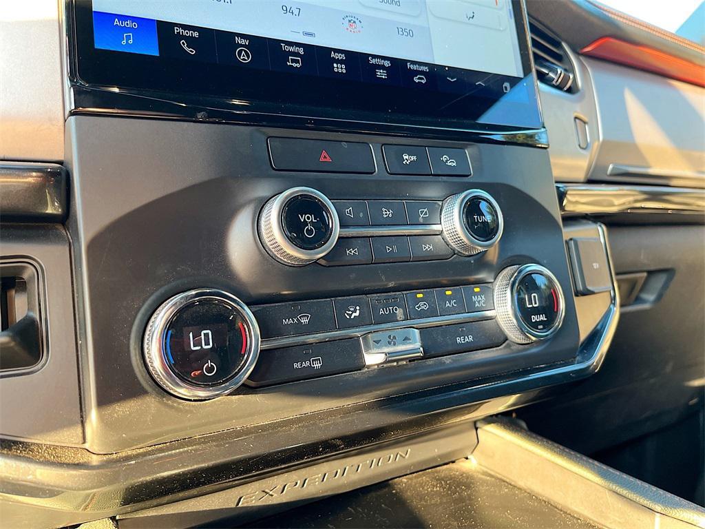 used 2022 Ford Expedition car, priced at $44,000