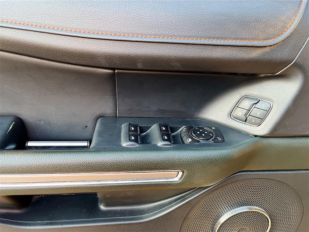 used 2022 Ford Expedition car, priced at $44,000