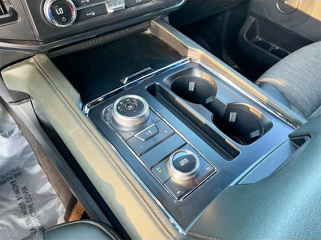 used 2022 Ford Expedition car, priced at $44,000