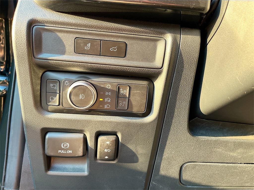 used 2022 Ford Expedition car, priced at $44,000