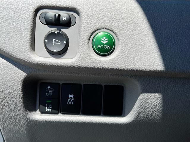 used 2021 Honda Pilot car, priced at $28,500