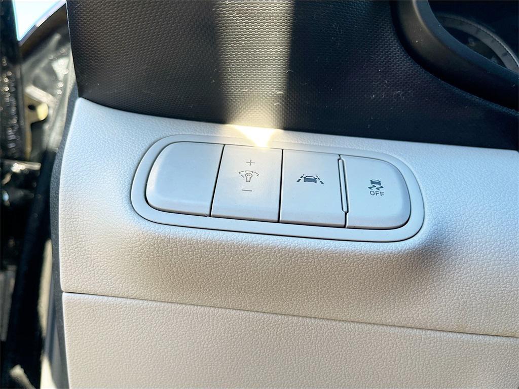 used 2022 Hyundai Venue car, priced at $13,700