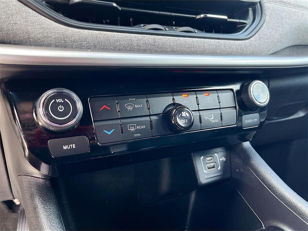 used 2023 Jeep Compass car, priced at $20,000