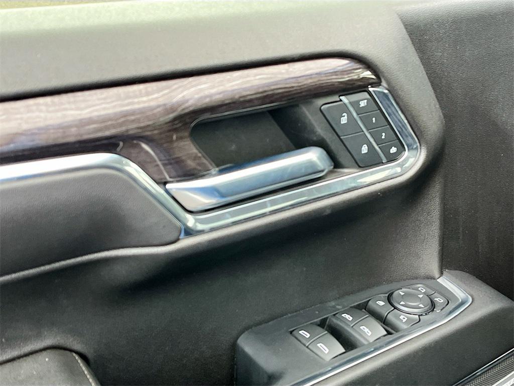 used 2022 Chevrolet Silverado 1500 car, priced at $38,500