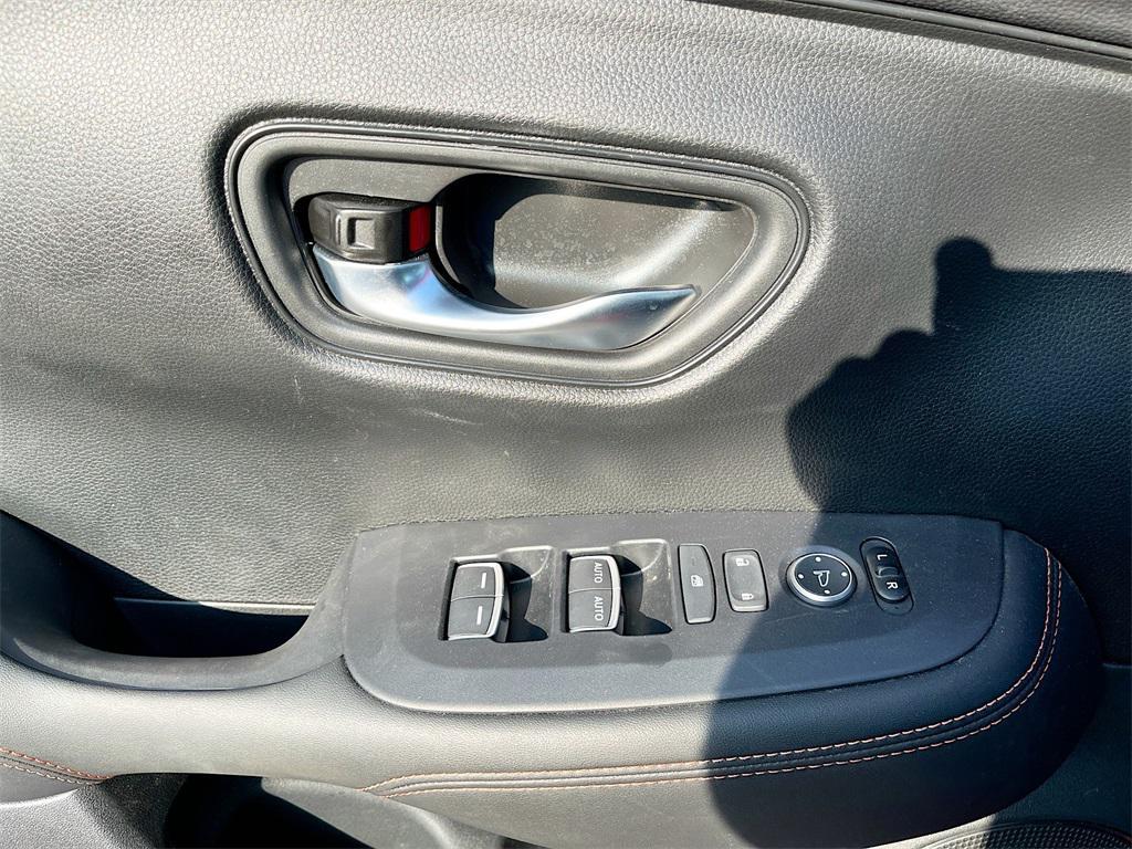 used 2025 Honda HR-V car, priced at $25,000
