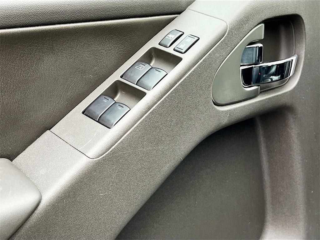used 2020 Nissan Frontier car, priced at $24,300