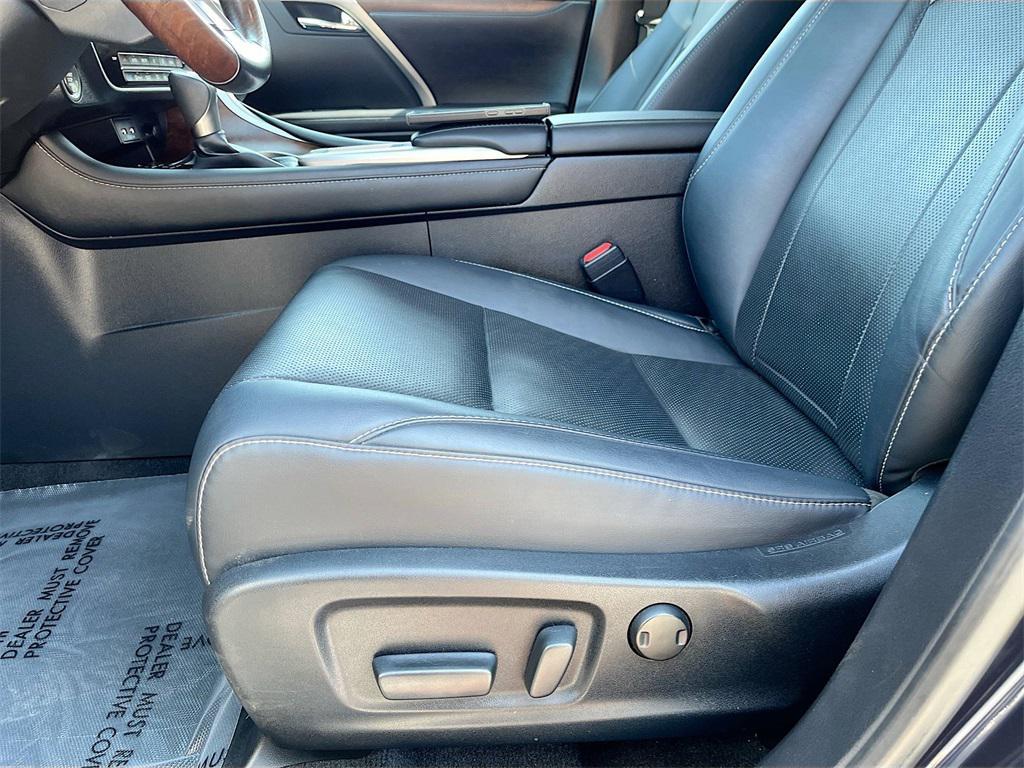 used 2020 Lexus RX 350L car, priced at $31,000