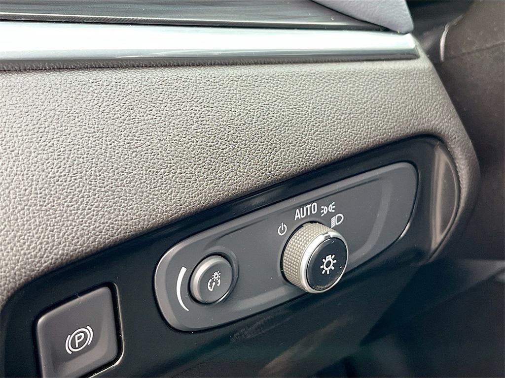 used 2021 Buick Enclave car, priced at $27,300