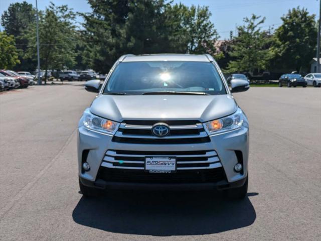 used 2019 Toyota Highlander Hybrid car, priced at $24,800