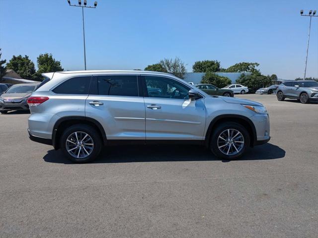 used 2019 Toyota Highlander Hybrid car, priced at $24,800