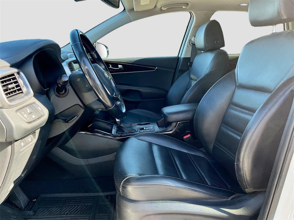 used 2020 Kia Sorento car, priced at $17,500