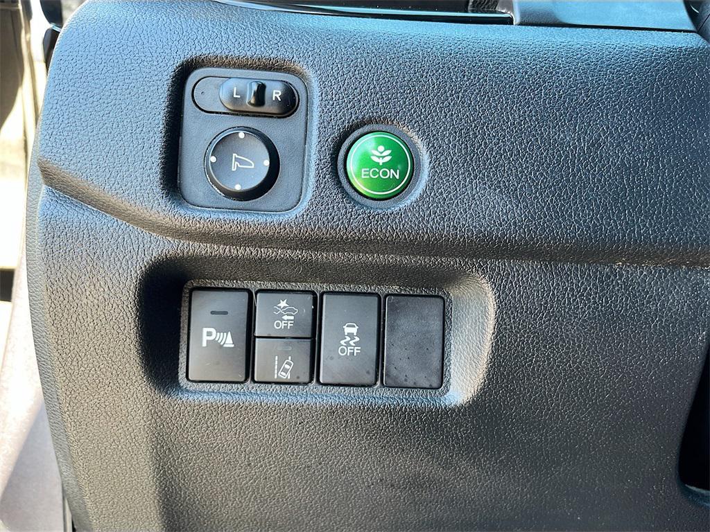 used 2022 Honda Pilot car, priced at $28,000
