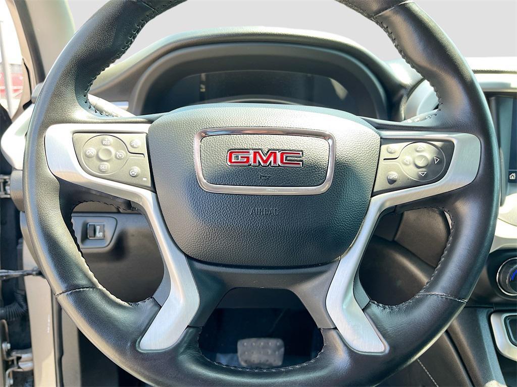 used 2022 GMC Acadia car, priced at $25,600