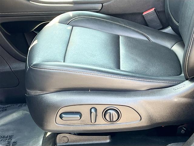 used 2022 GMC Acadia car, priced at $26,500
