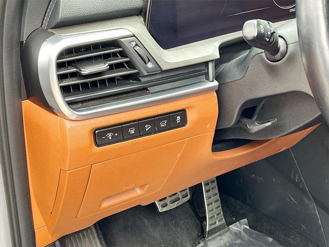 used 2024 Kia Telluride car, priced at $37,000