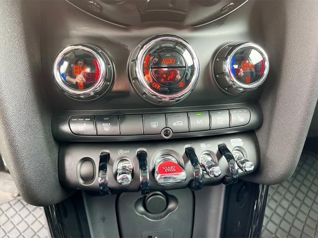 used 2024 MINI Hardtop car, priced at $22,100