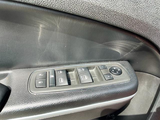 used 2021 Chrysler 300 car, priced at $18,800