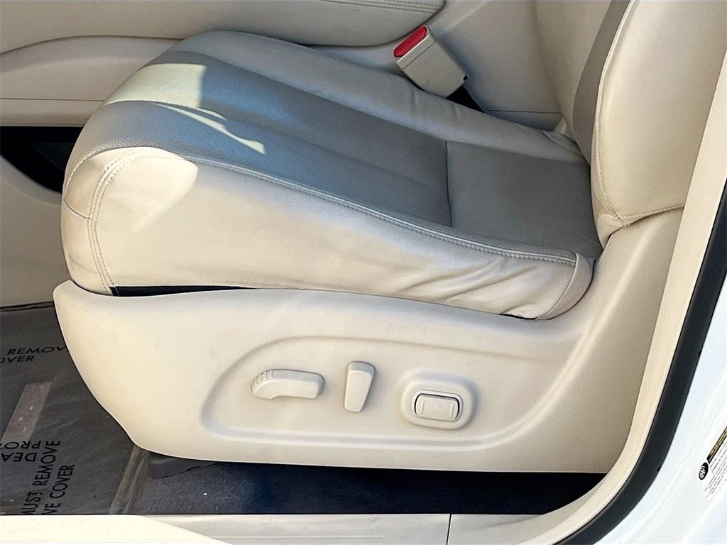 used 2017 Nissan Murano car, priced at $15,000