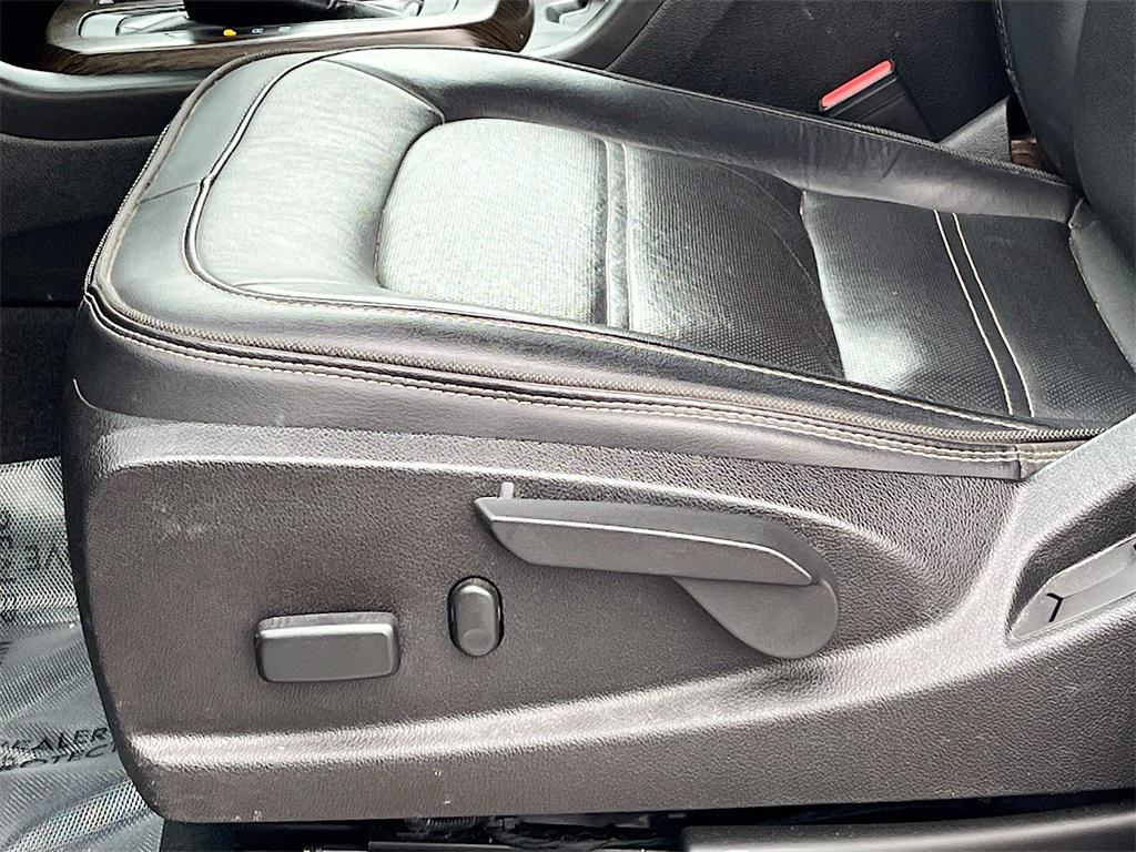 used 2019 GMC Canyon car, priced at $26,600