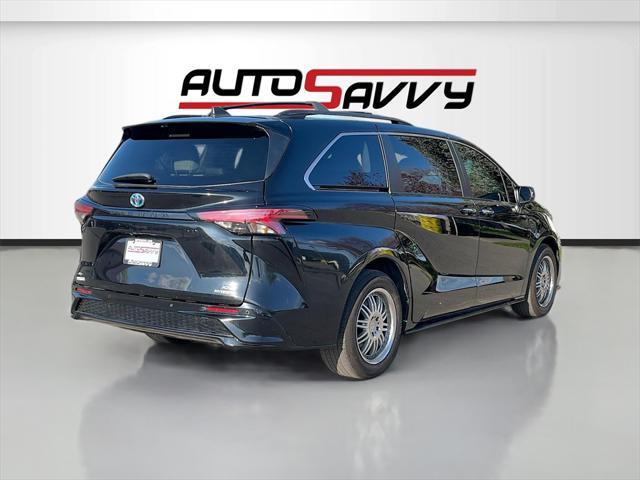 used 2022 Toyota Sienna car, priced at $37,700