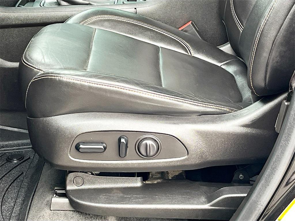 used 2019 Chevrolet Traverse car, priced at $17,300