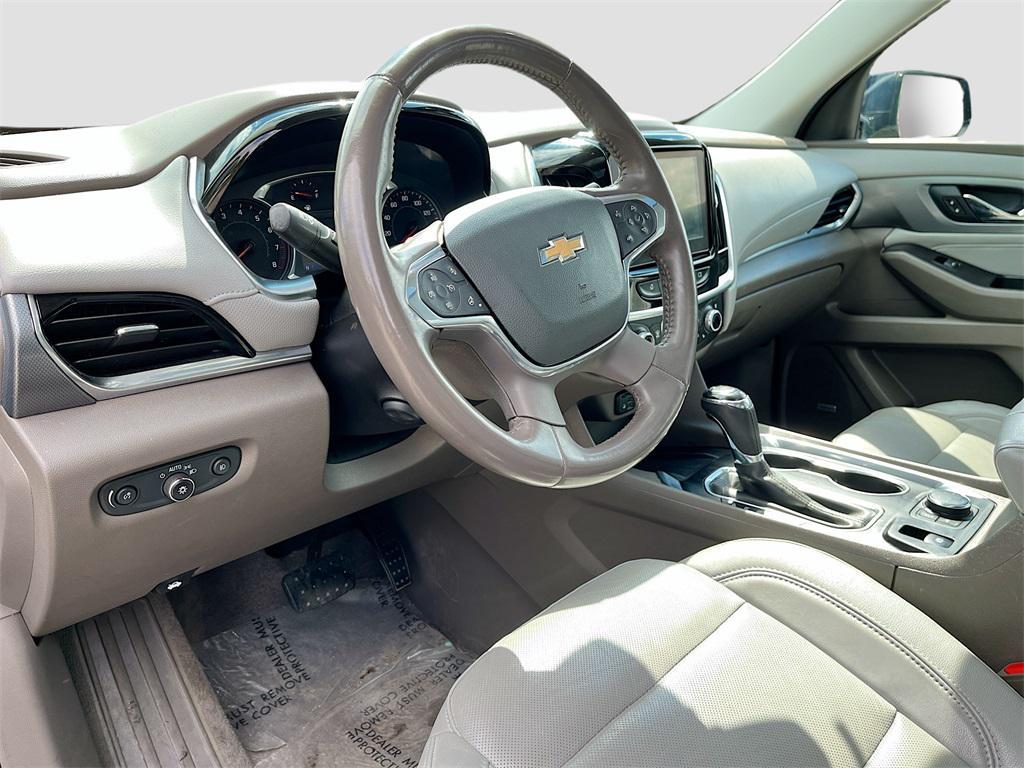 used 2020 Chevrolet Traverse car, priced at $27,400