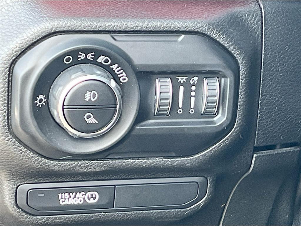 used 2021 Jeep Gladiator car, priced at $35,000