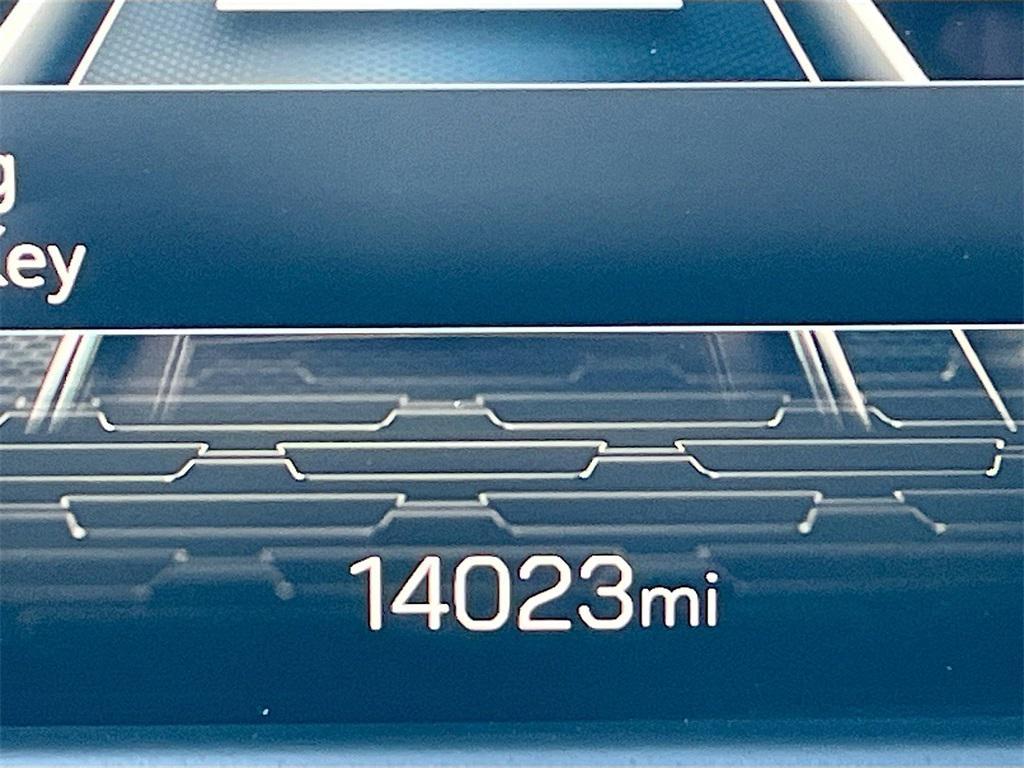 used 2024 GMC Acadia car, priced at $40,000