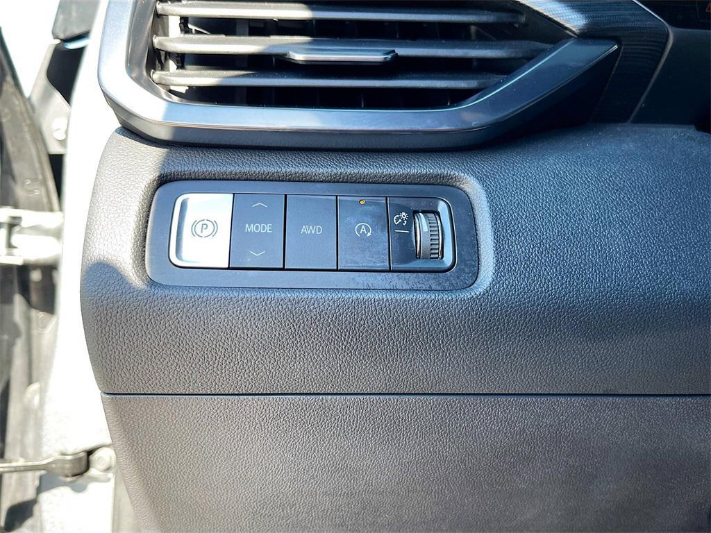 used 2024 GMC Acadia car, priced at $40,000