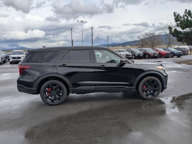 used 2022 Ford Explorer car, priced at $35,000