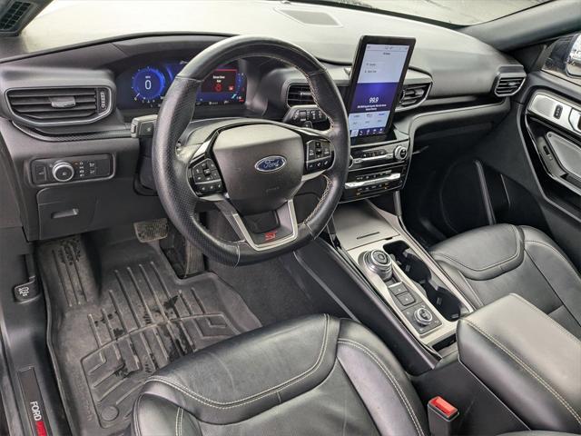 used 2022 Ford Explorer car, priced at $35,000