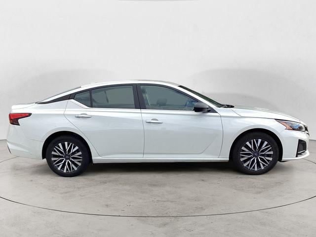 used 2024 Nissan Altima car, priced at $25,991
