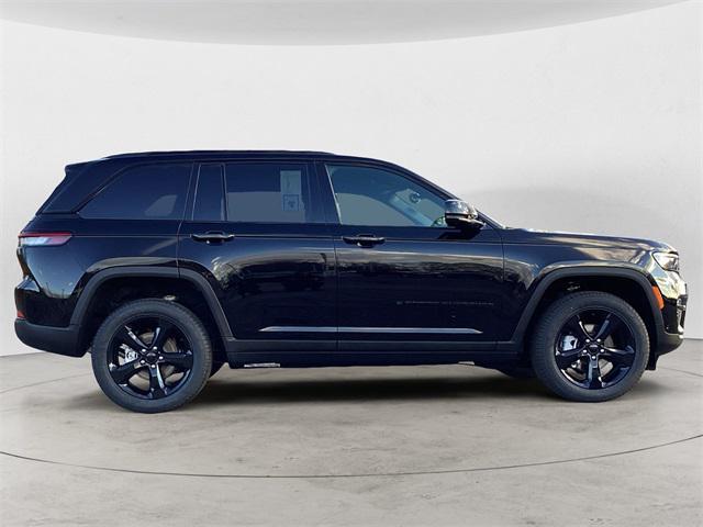 new 2025 Jeep Grand Cherokee car, priced at $53,886