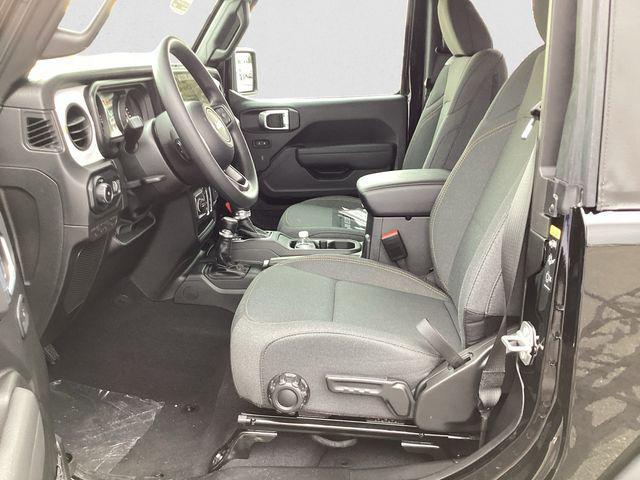 new 2026 Jeep Wrangler car, priced at $38,401