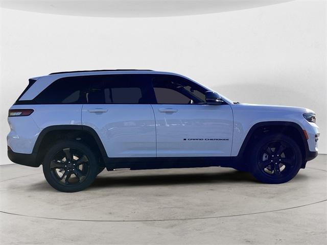 new 2024 Jeep Grand Cherokee car, priced at $44,575