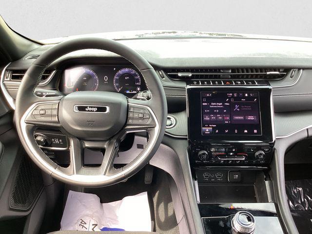new 2025 Jeep Grand Cherokee car, priced at $38,079