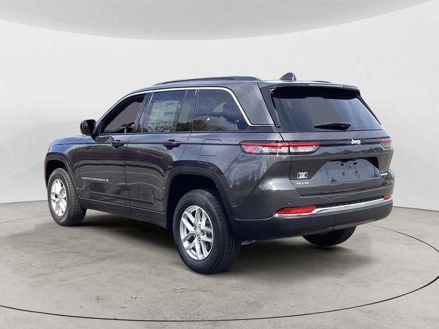 new 2025 Jeep Grand Cherokee car, priced at $38,079