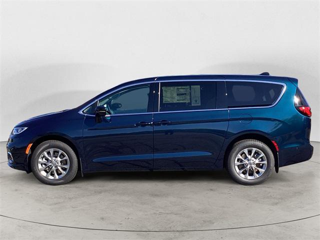 new 2024 Chrysler Pacifica car, priced at $43,360